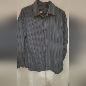 Men's long sleeve dress shirt